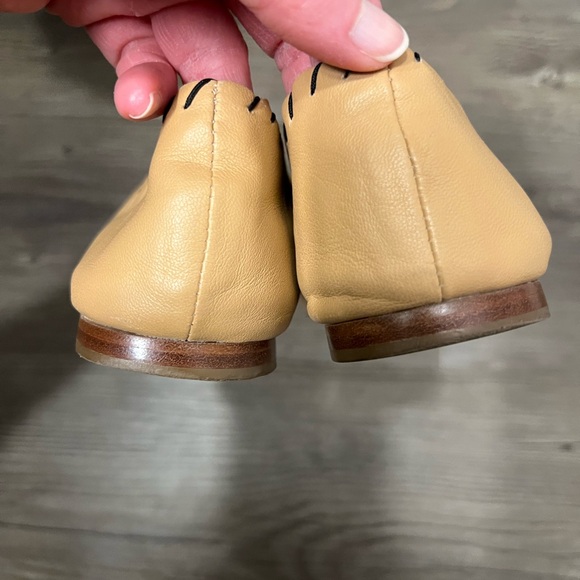 Loeffler Randall Karlotta Scalloped Tan Leather Ballet Flats - Picture 3 of 7